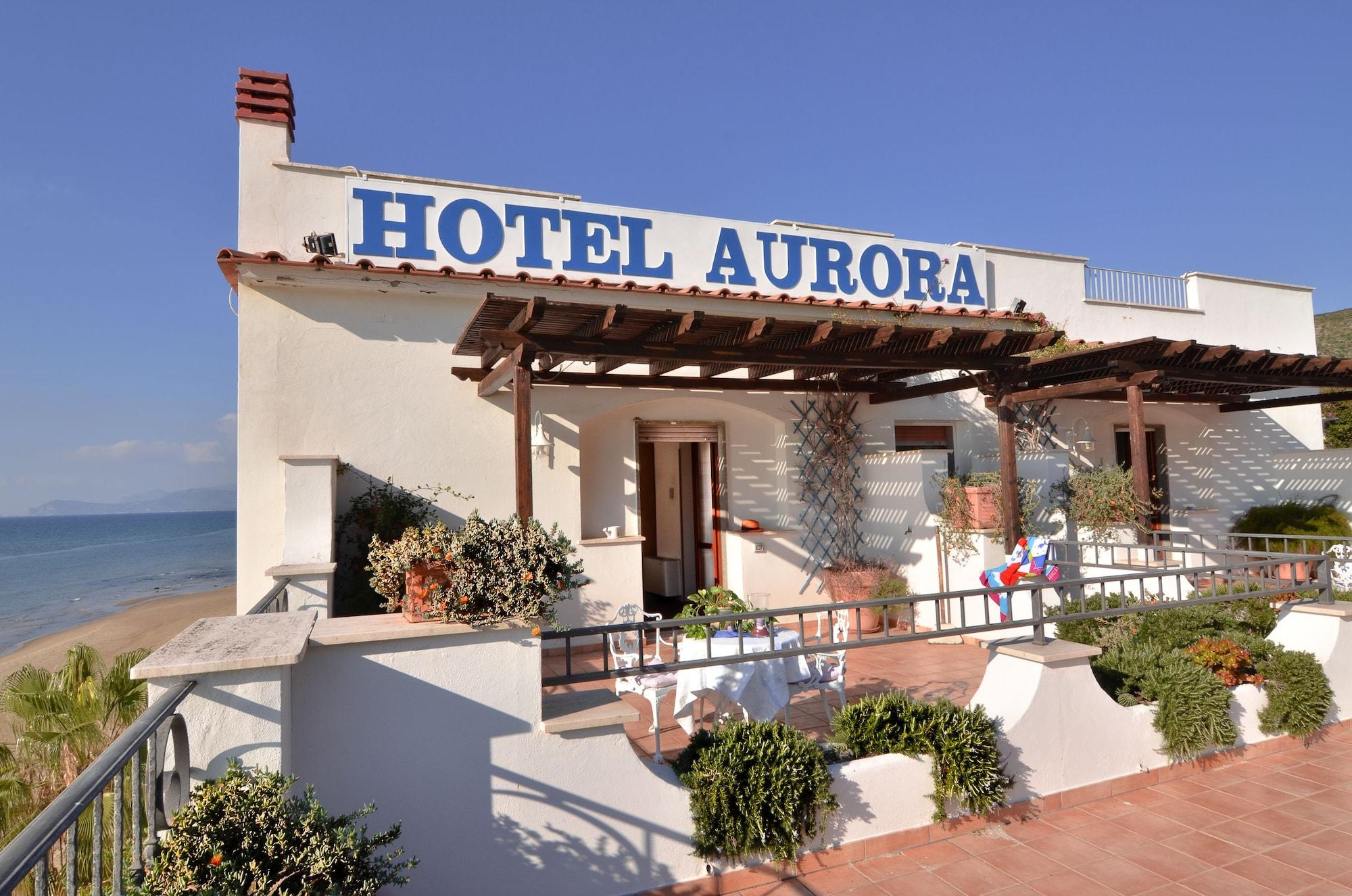 Hotel Aurora Sperlonga Bagian luar foto