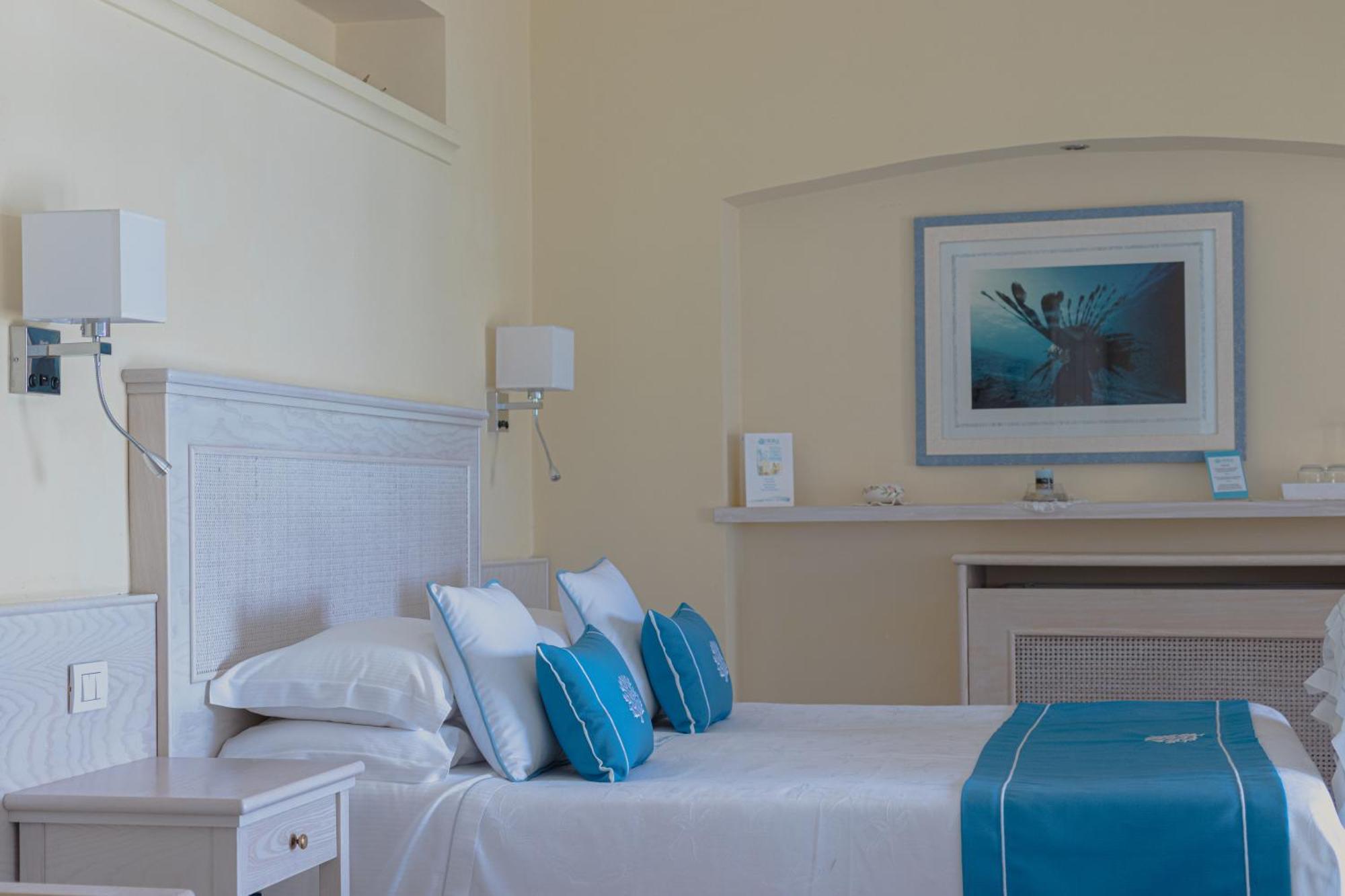Hotel Aurora Sperlonga Bagian luar foto