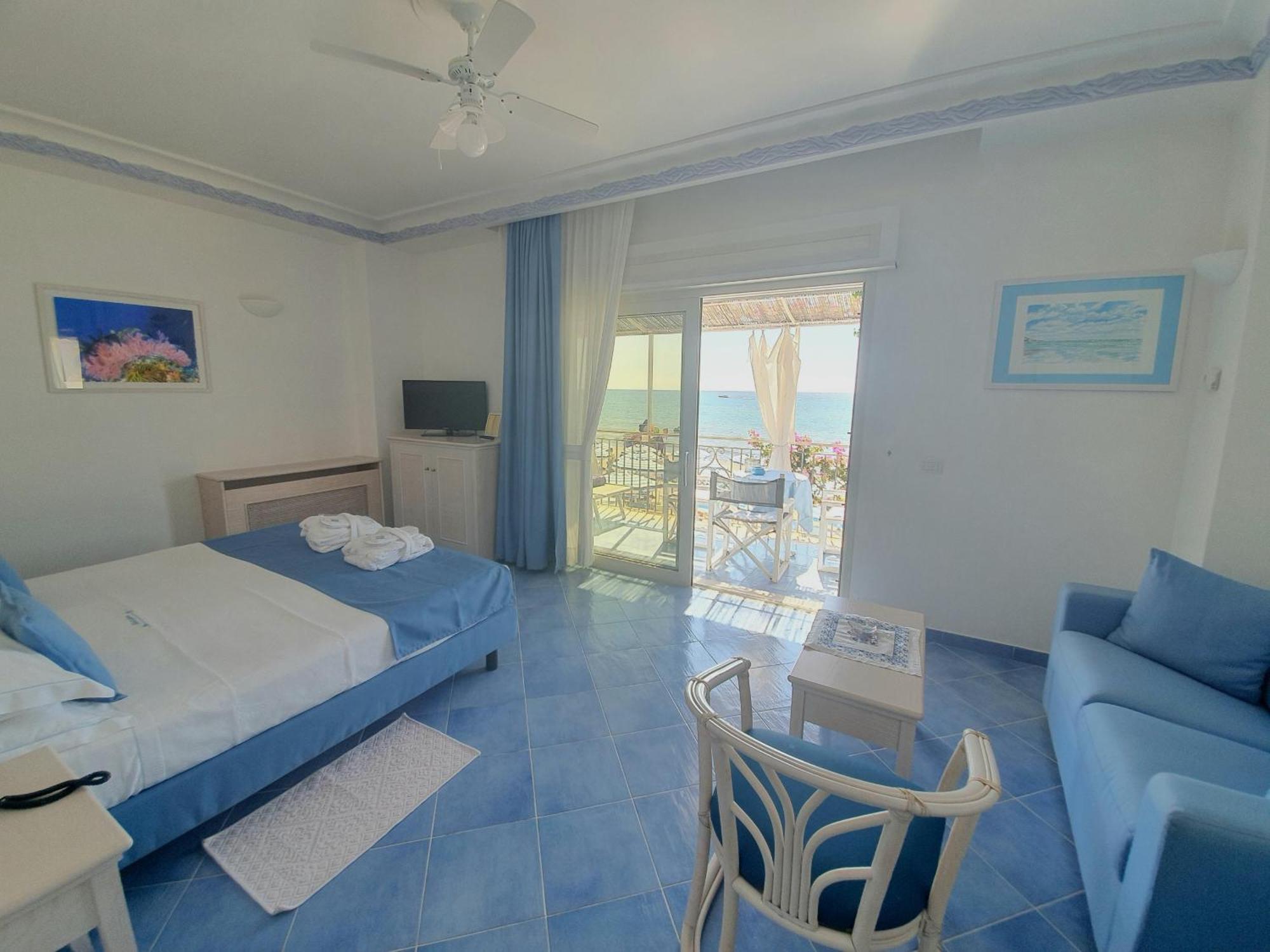 Hotel Aurora Sperlonga Bagian luar foto