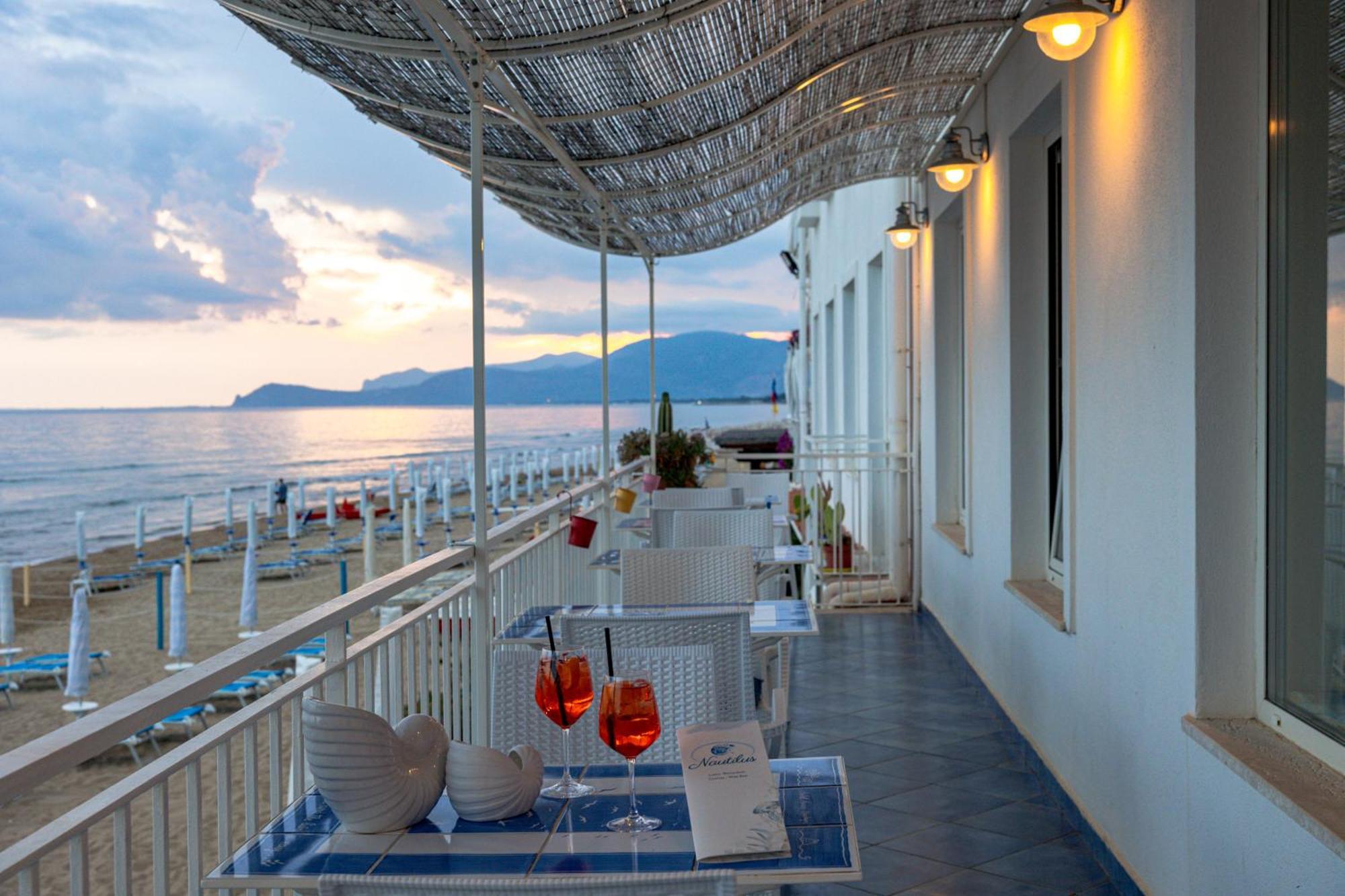 Hotel Aurora Sperlonga Bagian luar foto