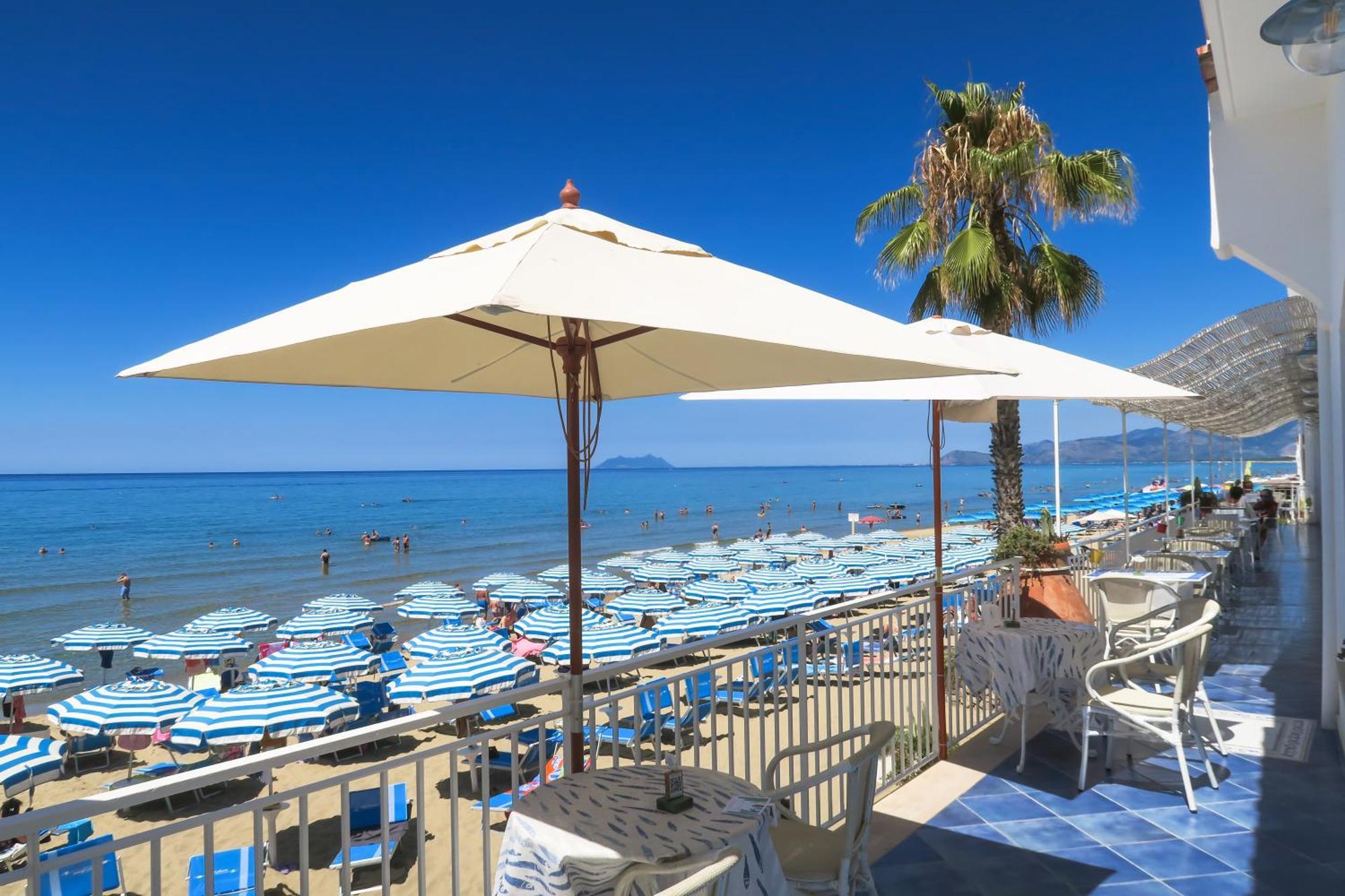 Hotel Aurora Sperlonga Bagian luar foto
